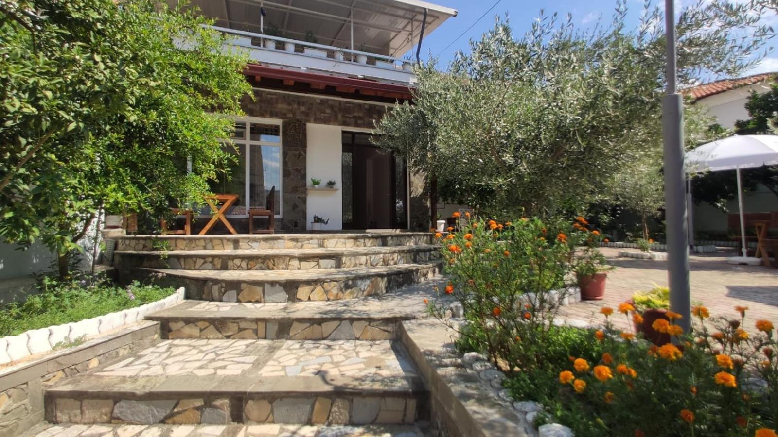 Elvish Garden Boutique B&B Berat Luaran gambar